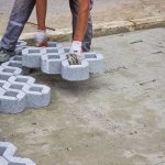 Concrete road reinforcement elements