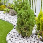 Decorative pebbles in the garden - paths and small forms to decorate your site