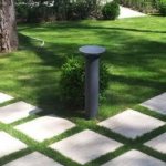 Plastic tiles for garden paths: are they worth the candle?