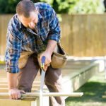 Cross cutting of a wooden blank