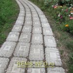 DIY garden path using a mold.