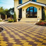 Paving slabs for a summer residence. Advice on selection and installation 